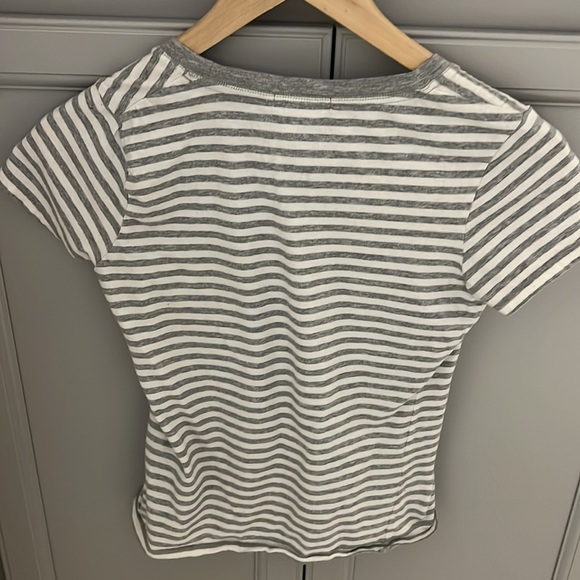 Womens grey/white striped crop top size small euc - Picture 5 of 8